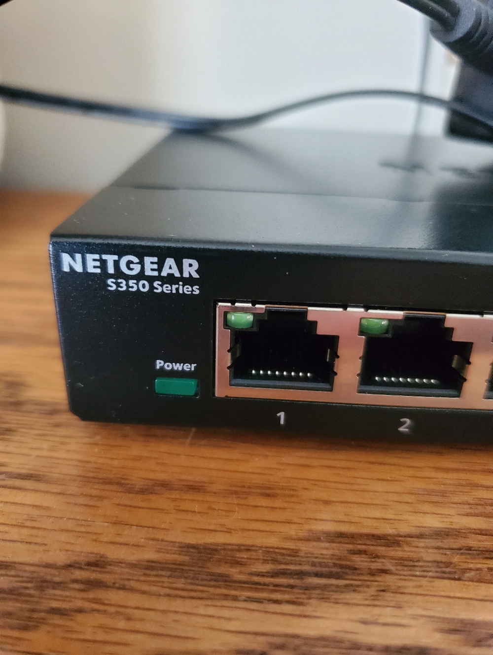 NETGEAR GS308 8-port Gigabit Ethernet unmanaged switch AS IS - Picture 4 of 11